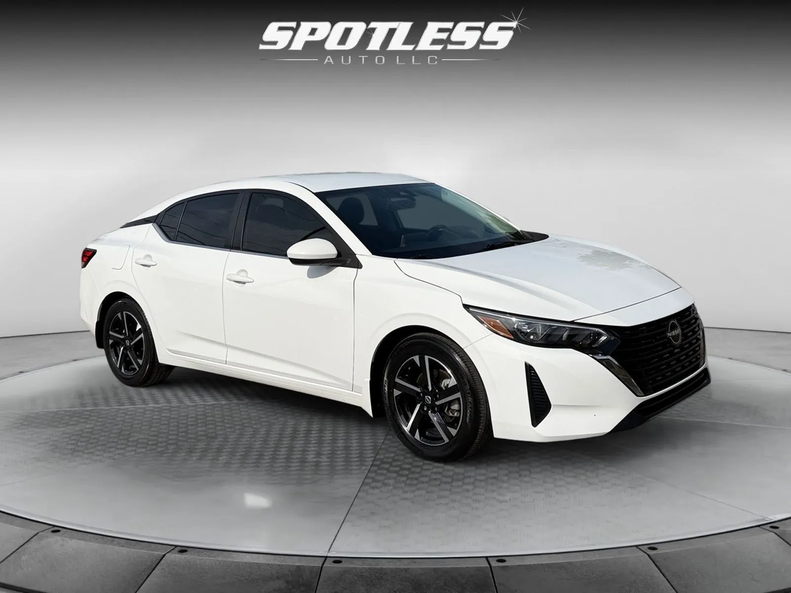 Nissan Sentra photo 9