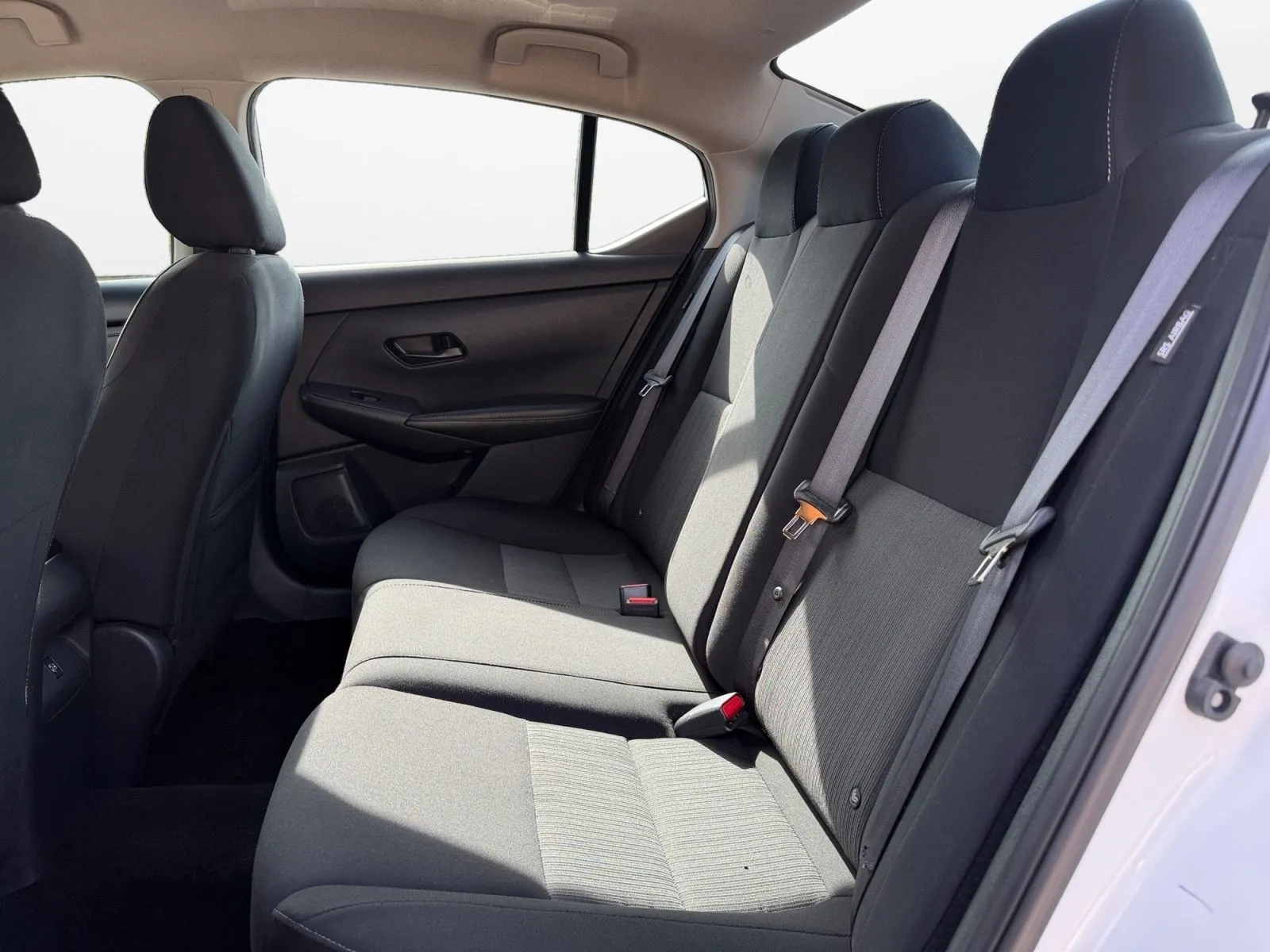 Nissan Sentra photo 24