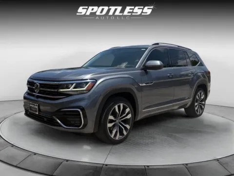Another view of 2021 Volkswagen Atlas V6 SEL Premium R-Line 4Motion for sale in San Antonio, TX at Spotless Auto I-10
