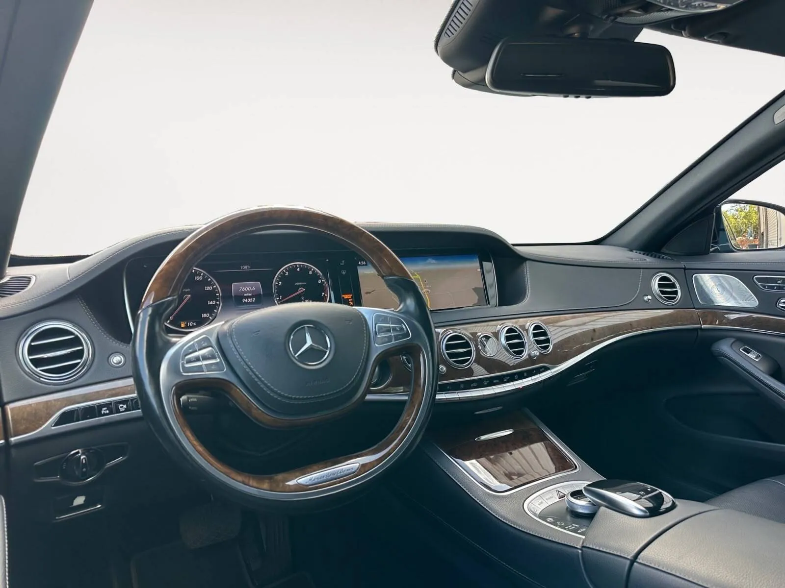 Mercedes-Benz S-Class photo 20