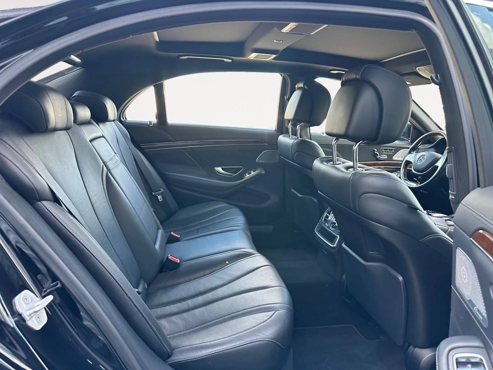 Mercedes-Benz S-Class photo 23