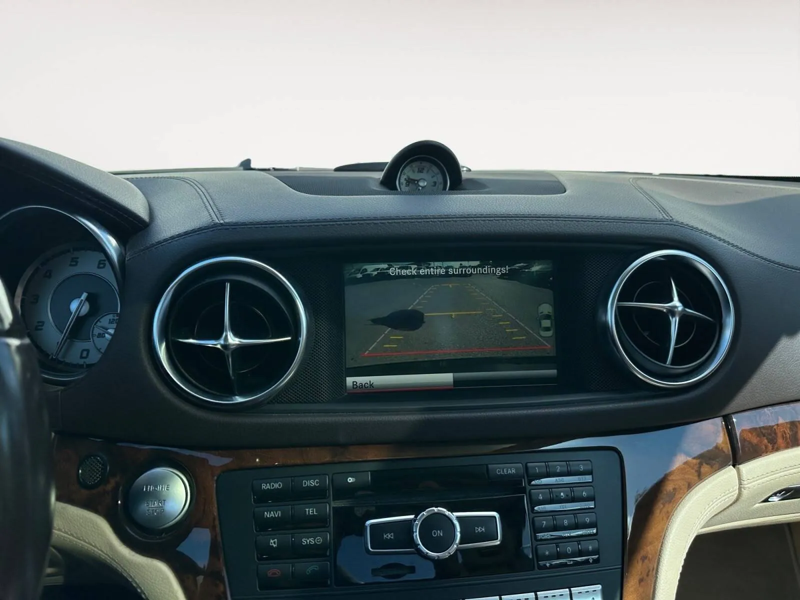 Mercedes-Benz SL-Class photo 29