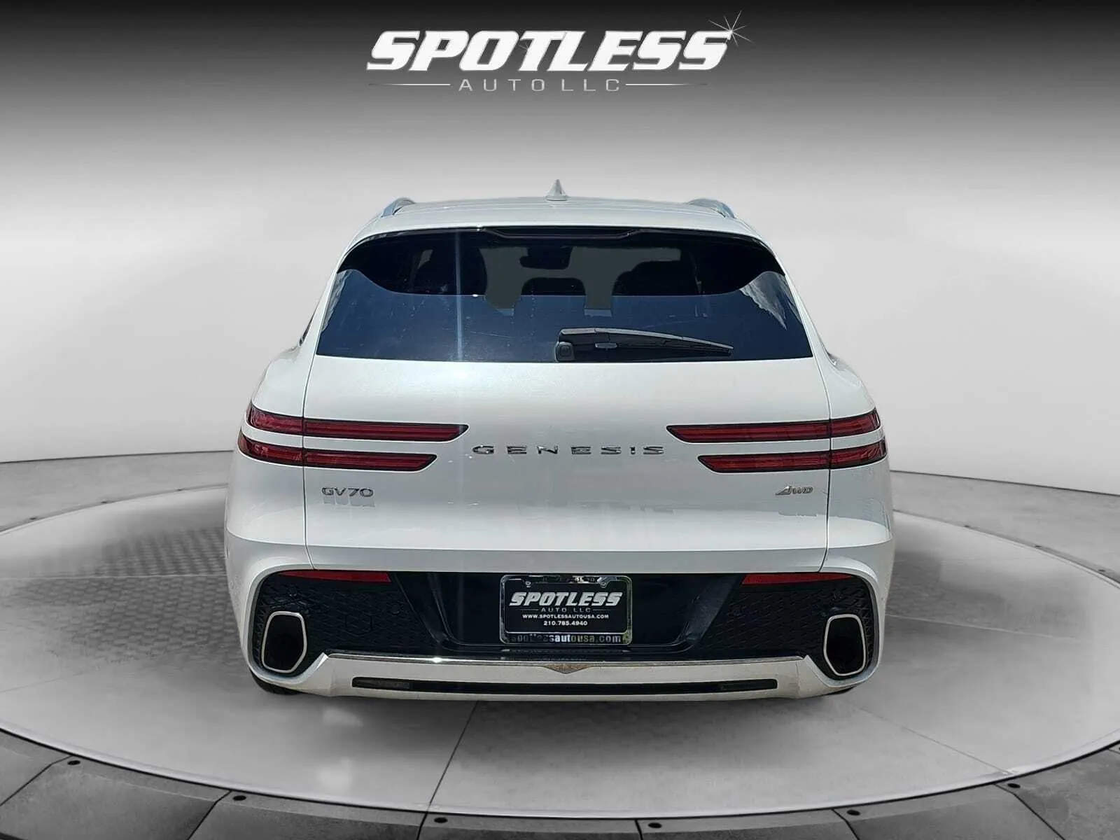 Genesis GV70 photo 6