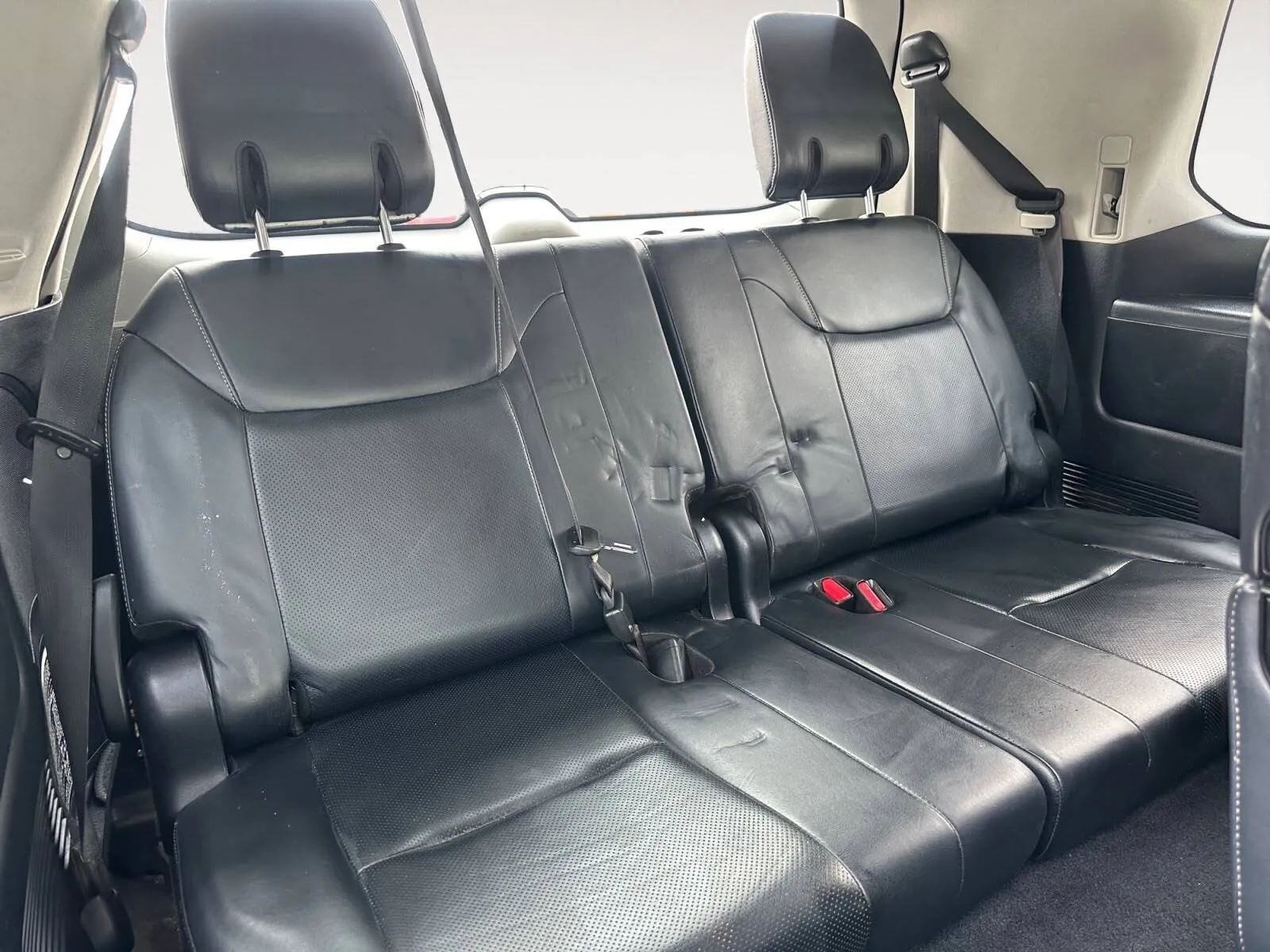 Lexus LX photo 27
