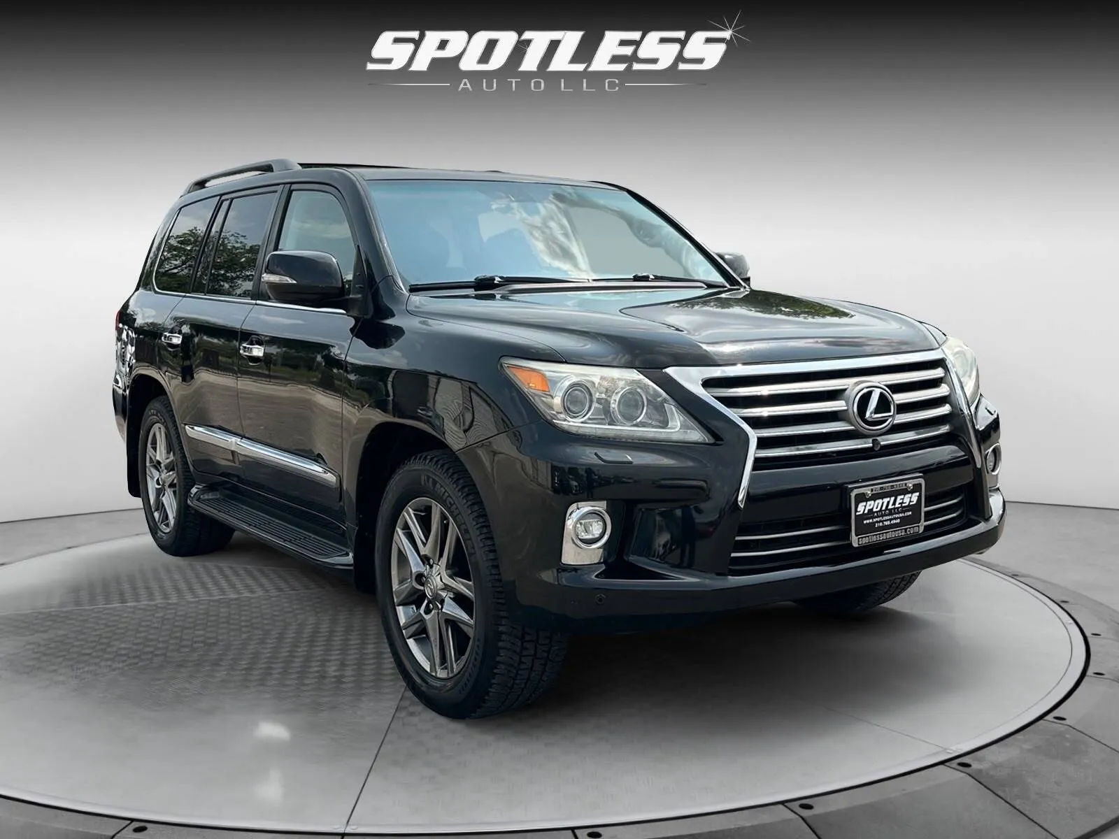 Lexus LX photo 11