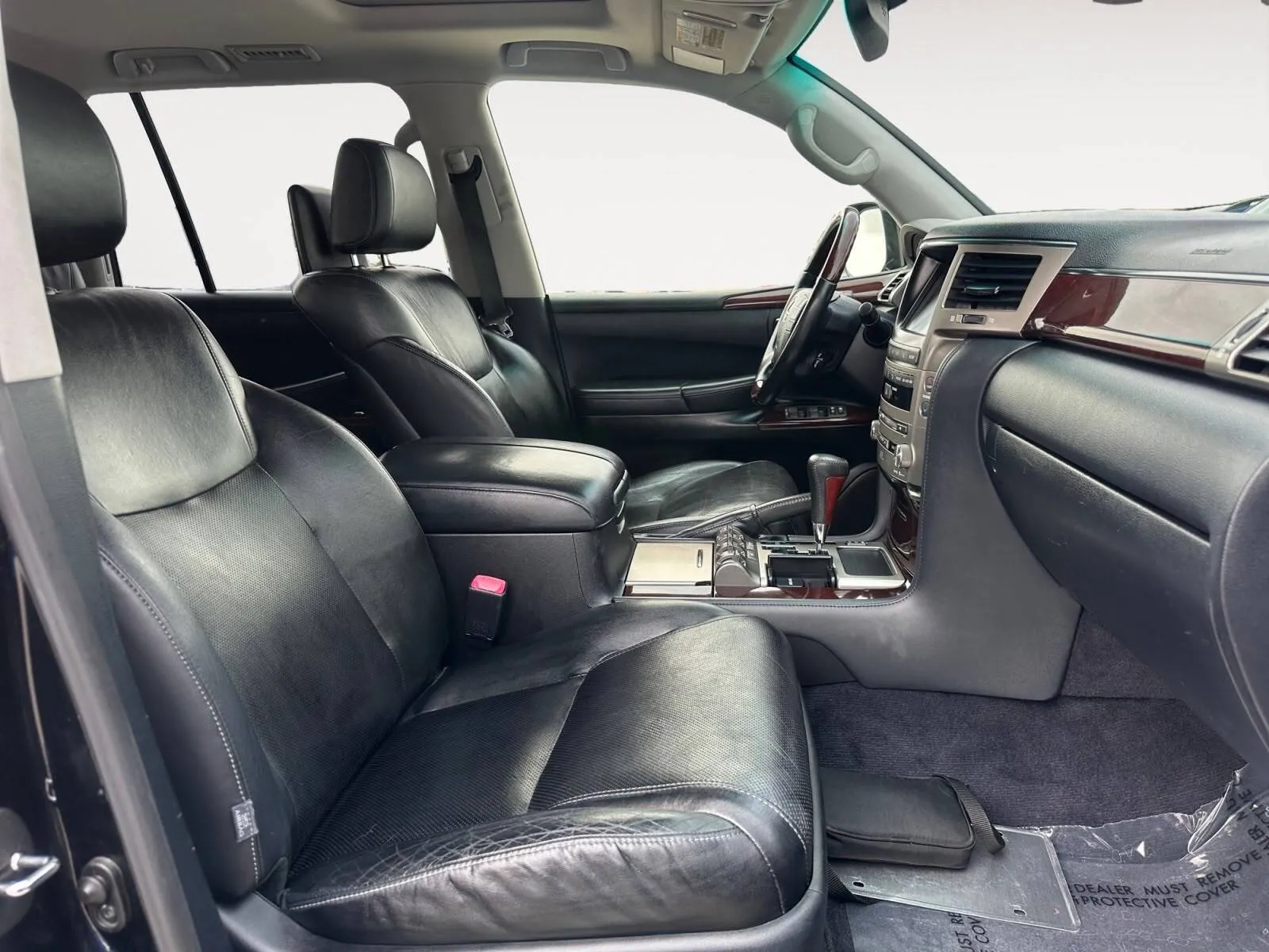 Lexus LX photo 29