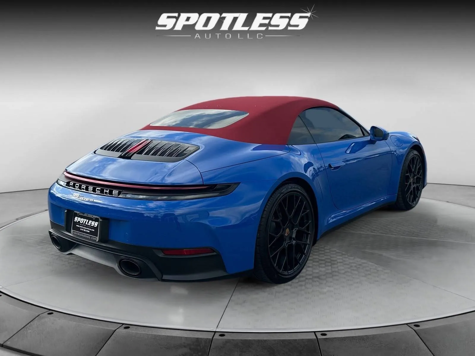 Porsche 911 photo 9