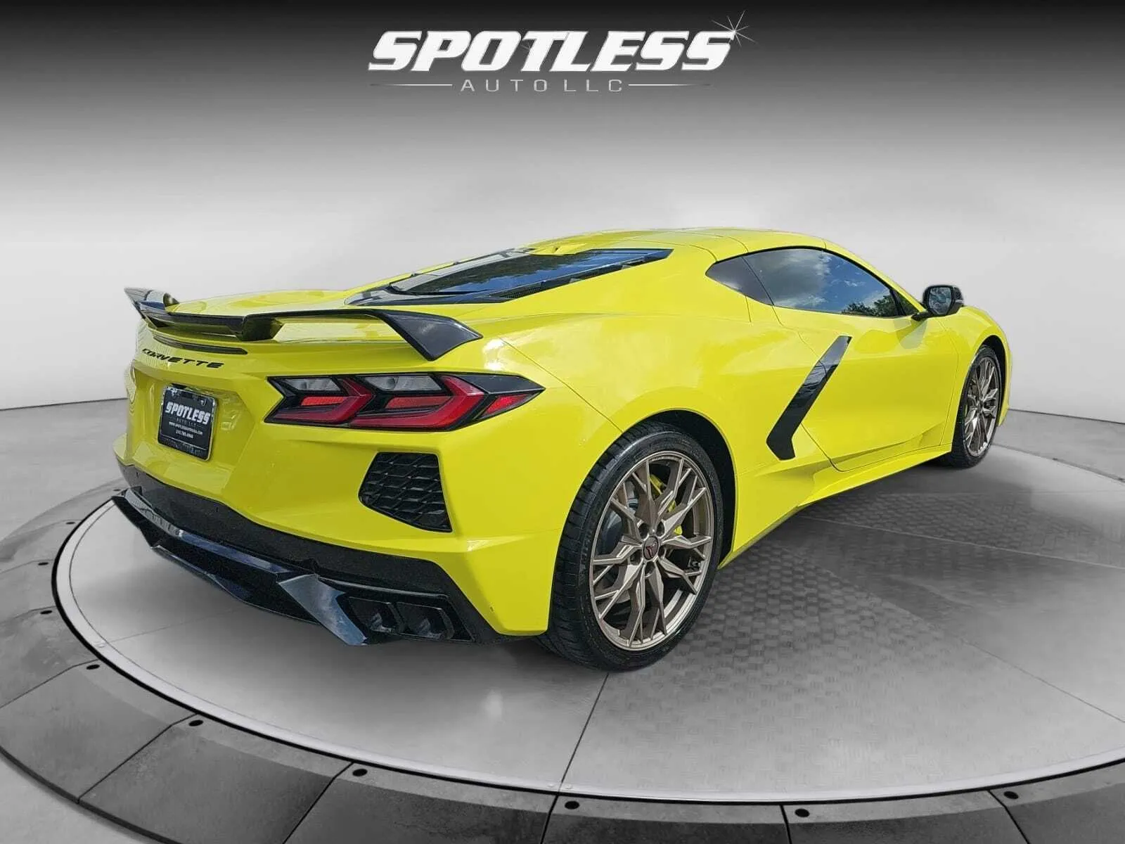 Chevrolet Corvette photo 9