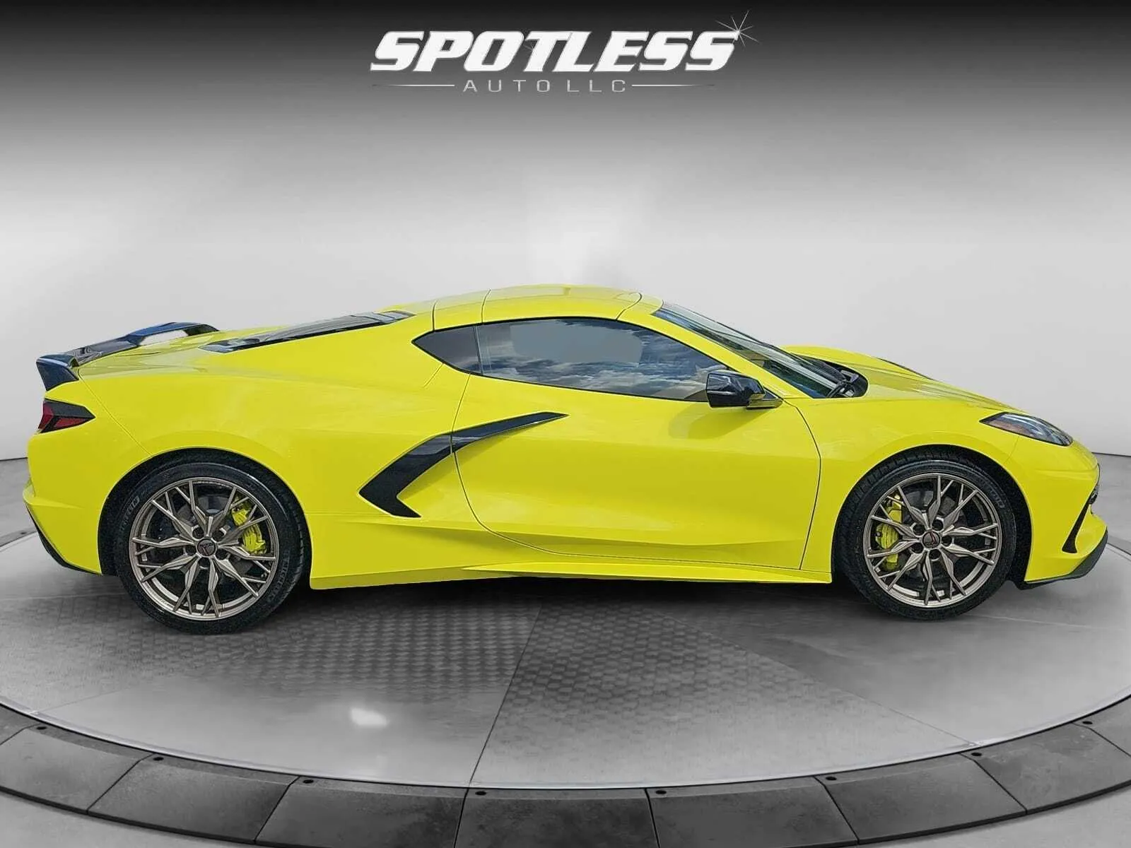 Chevrolet Corvette photo 13