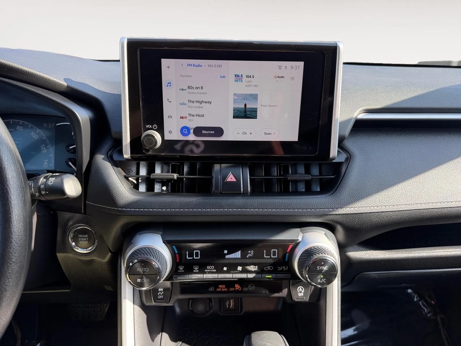 Toyota RAV4 photo 23