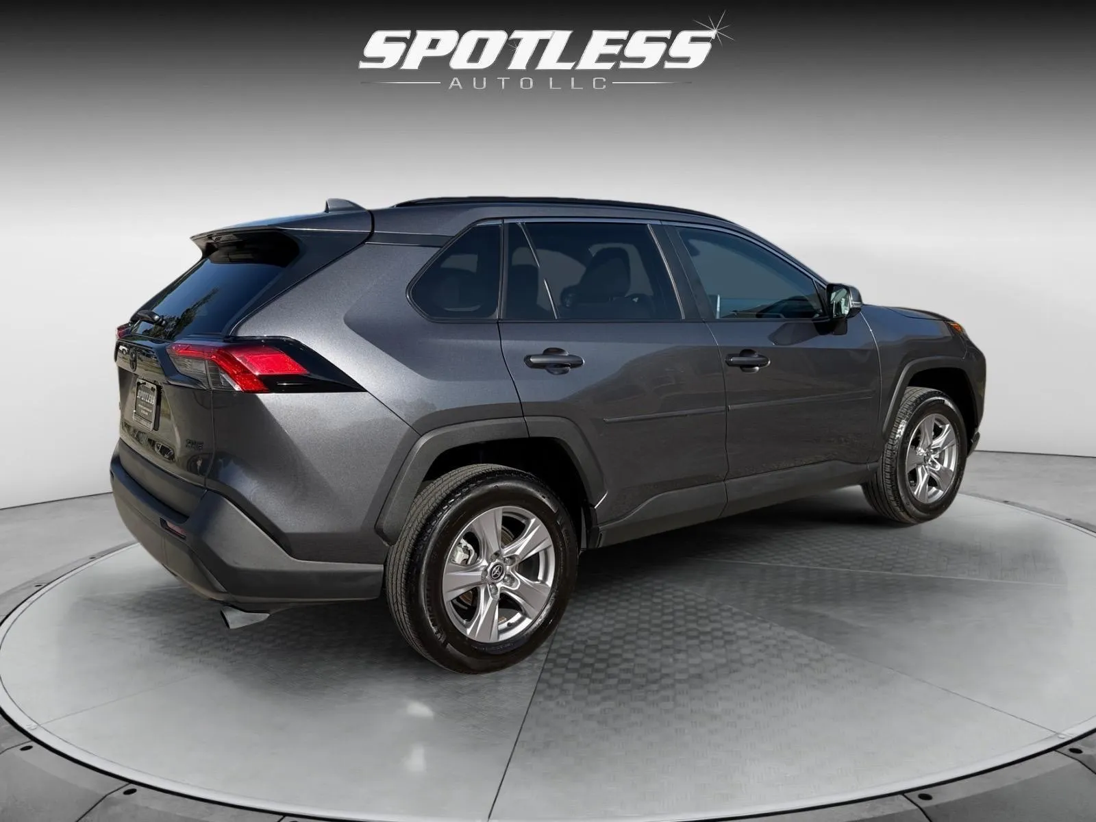 Toyota RAV4 photo 11