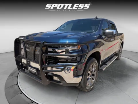 Another view of 2021 Chevrolet Silverado 1500 LT for sale in San Antonio, TX at Spotless Auto I-10