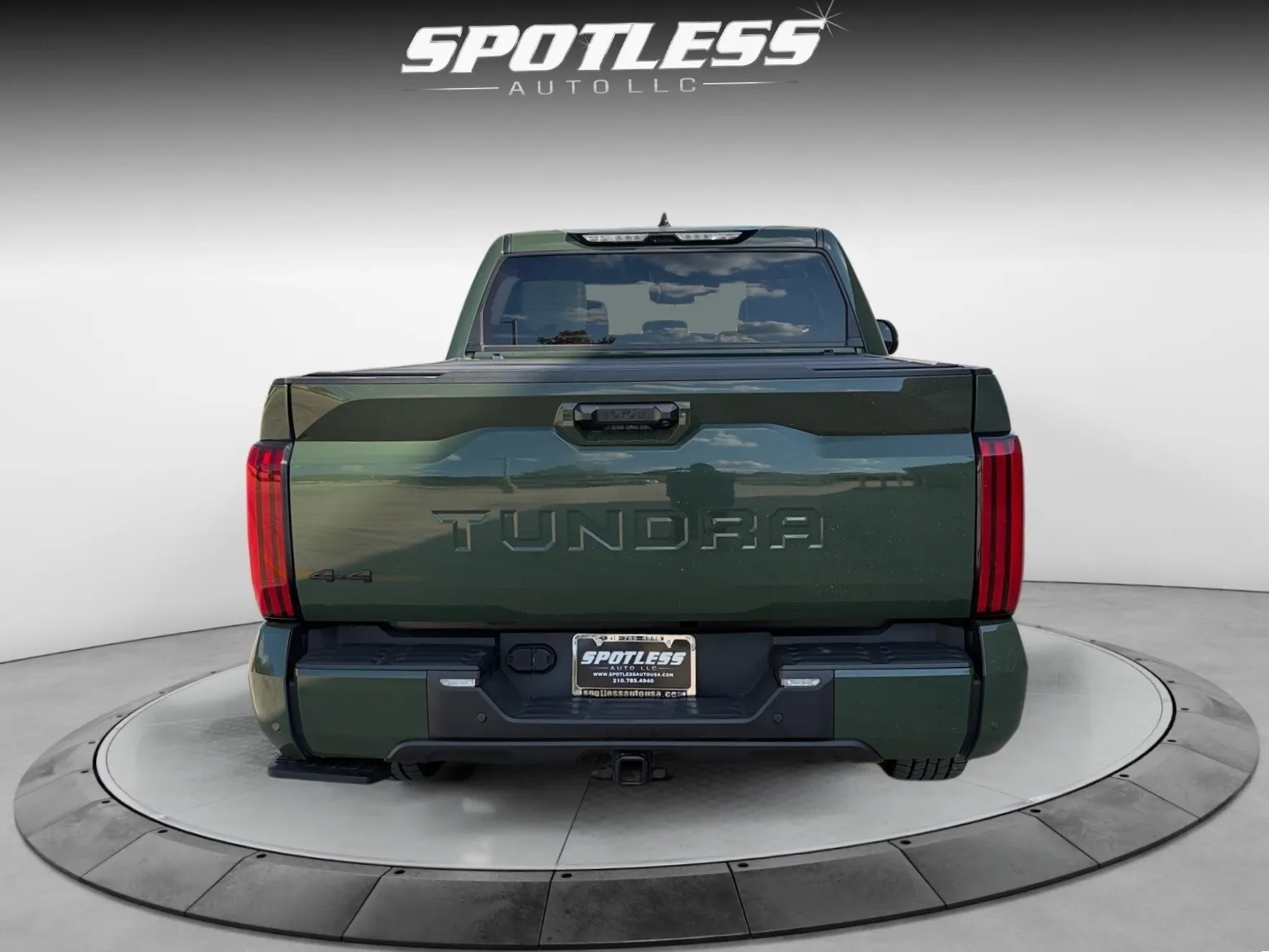 Toyota Tundra photo 6