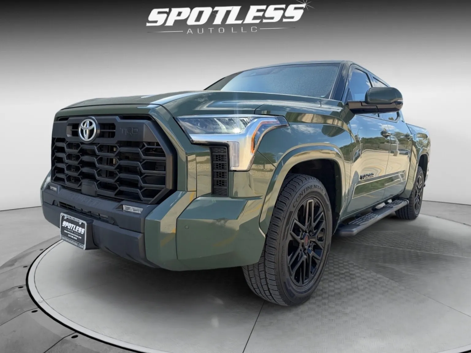 Toyota Tundra photo 11