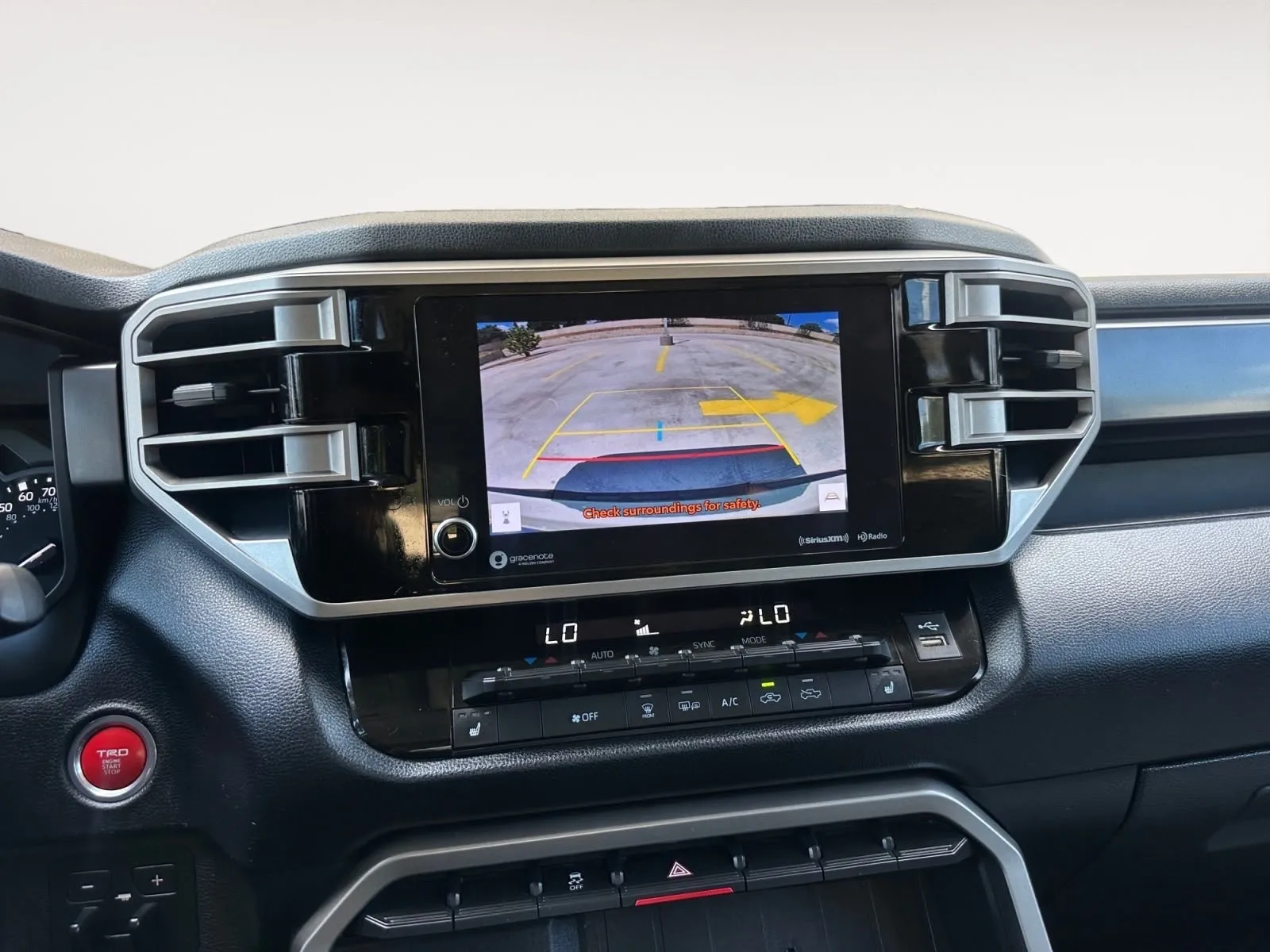 Toyota Tundra photo 23