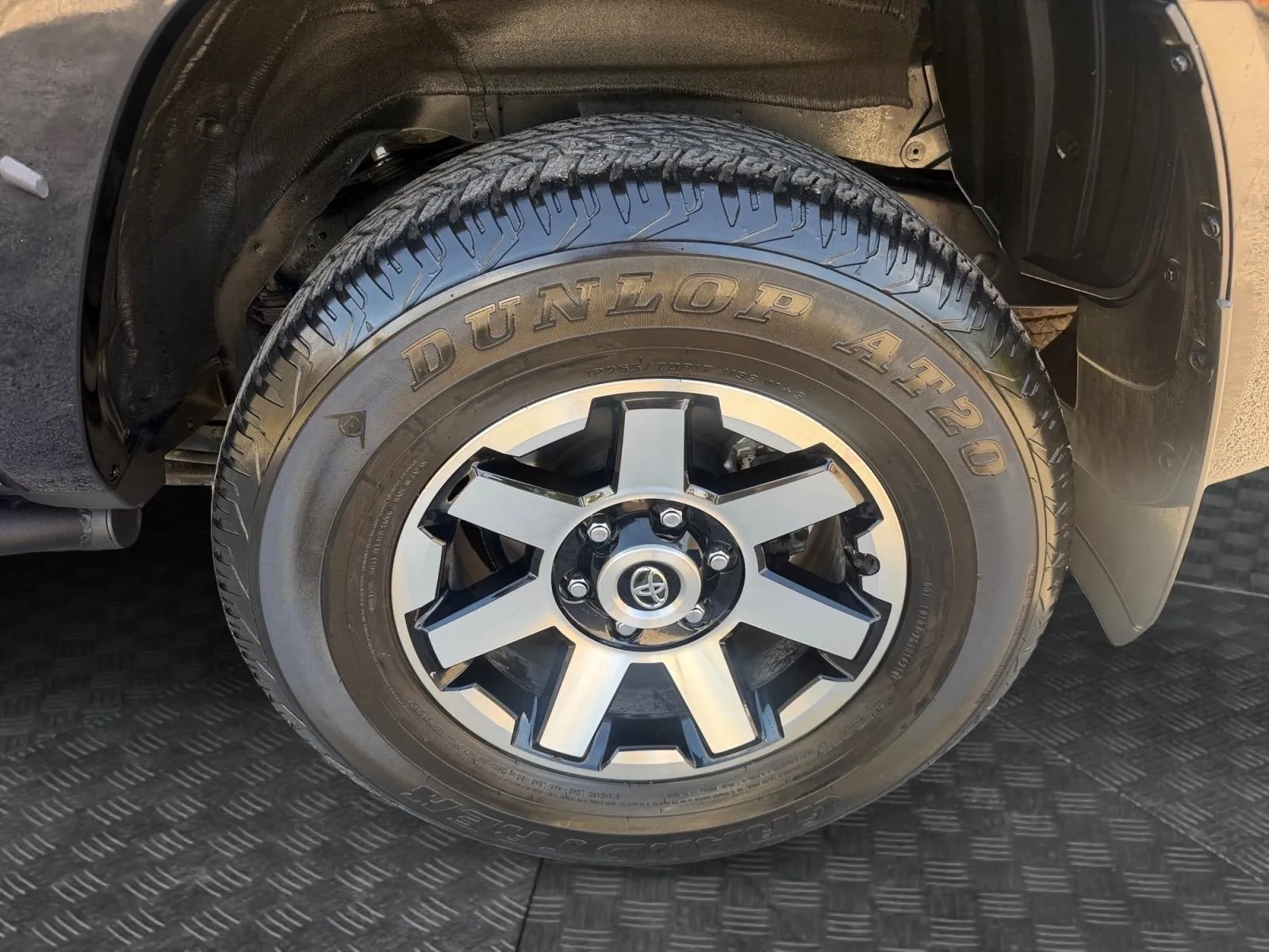 Toyota 4Runner photo 14