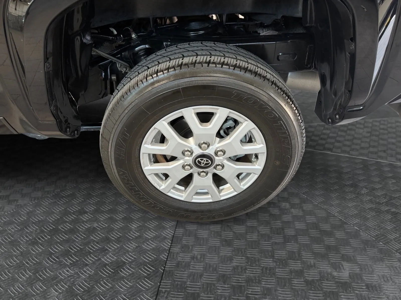 Toyota Tacoma photo 15