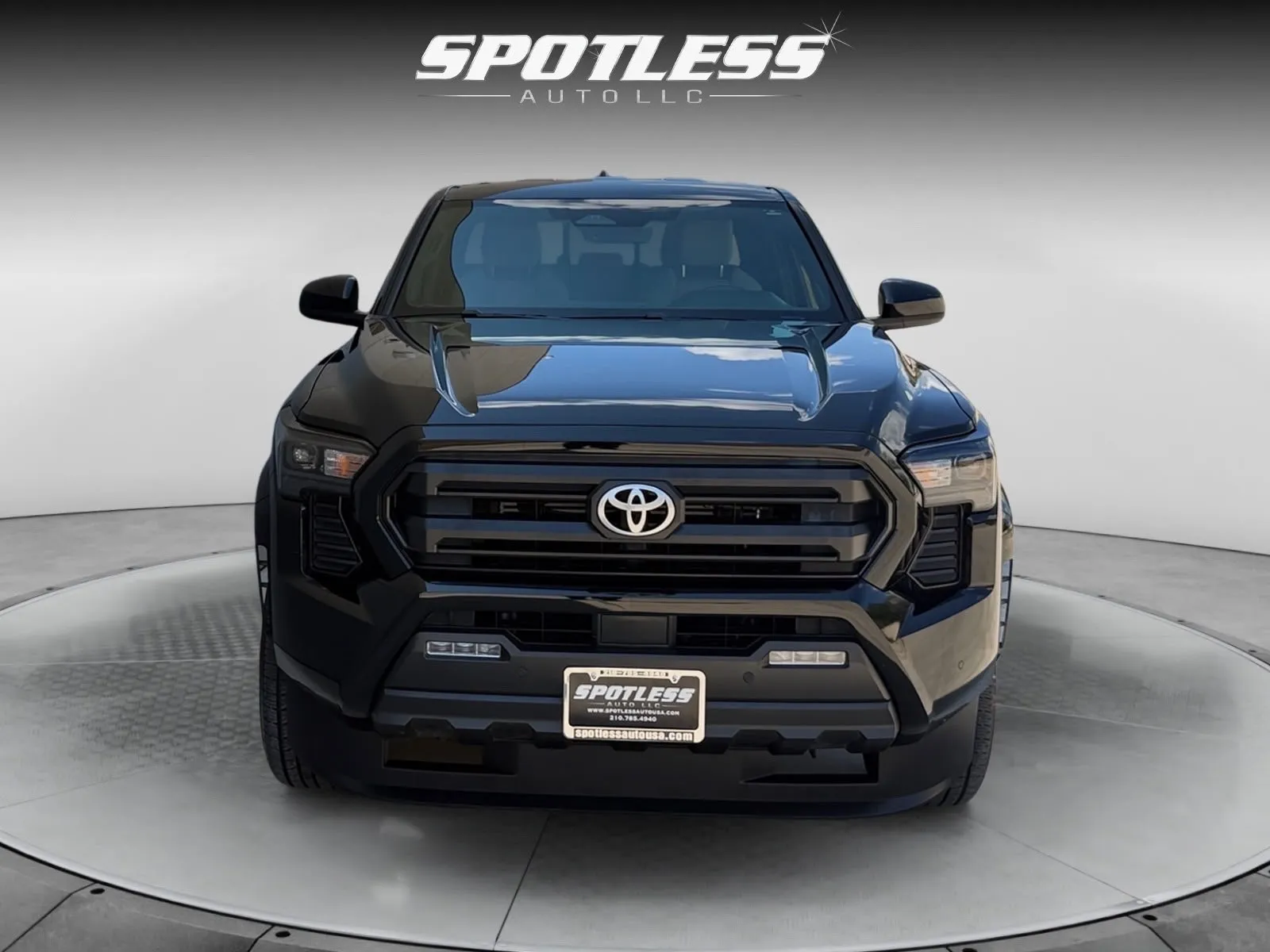 Toyota Tacoma photo 10