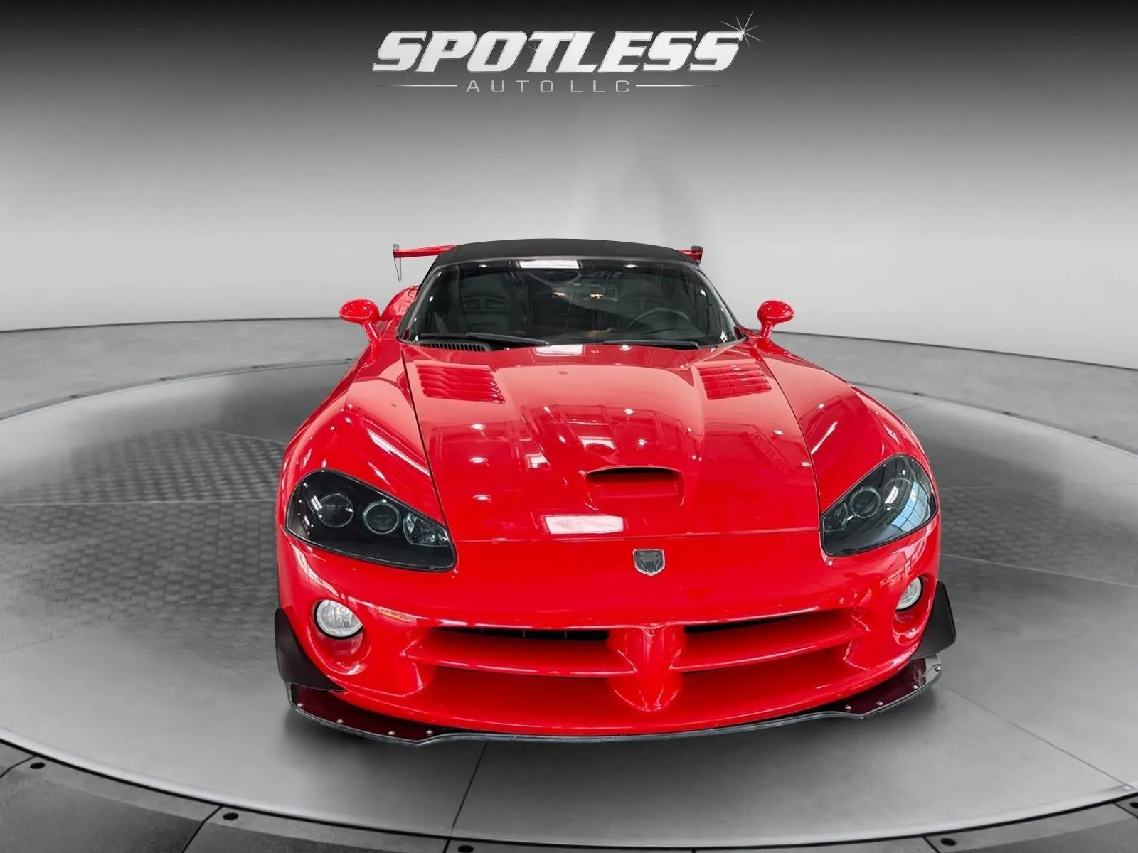 Dodge Viper photo 13