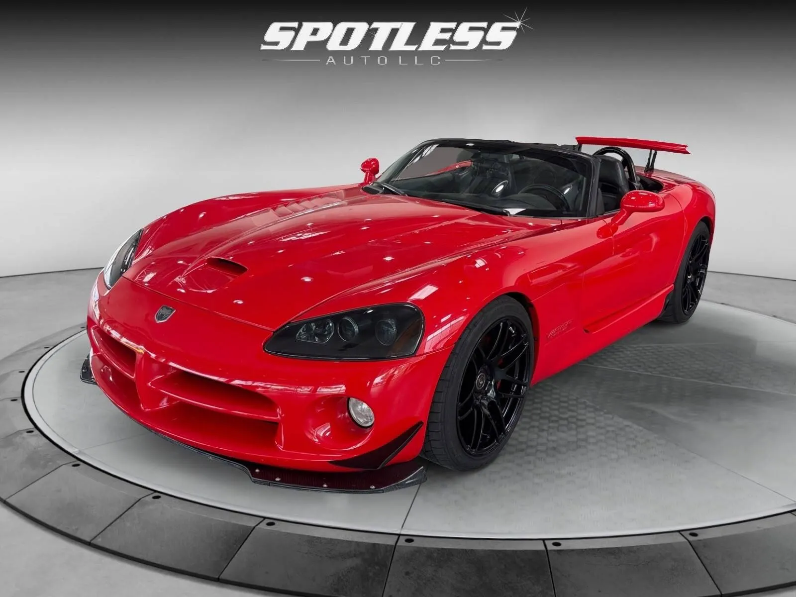 Dodge Viper photo 3