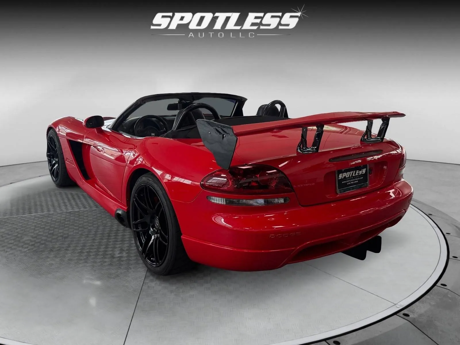 Dodge Viper photo 16