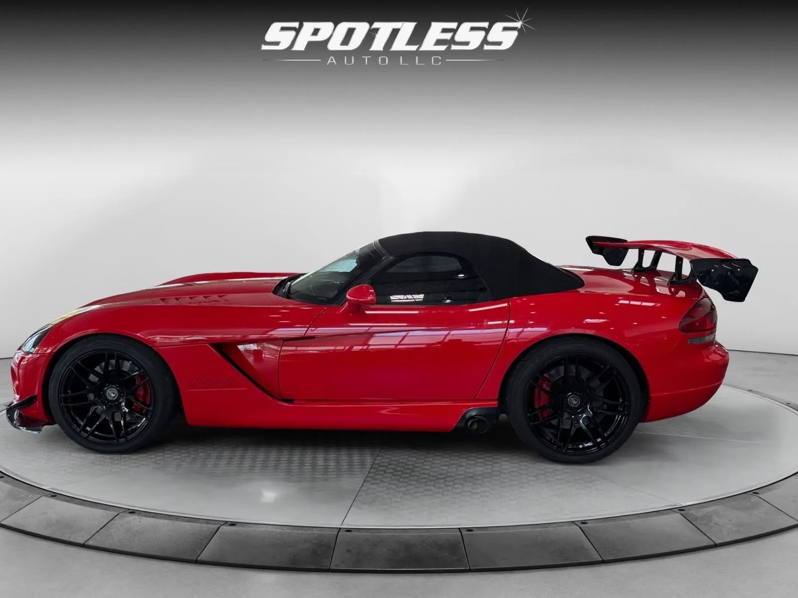 Dodge Viper photo 5