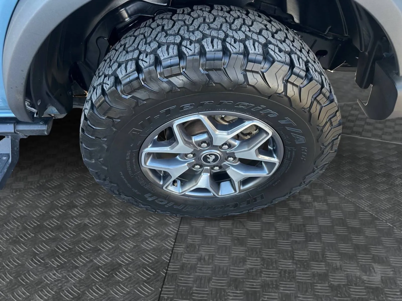 Ford Bronco photo 14