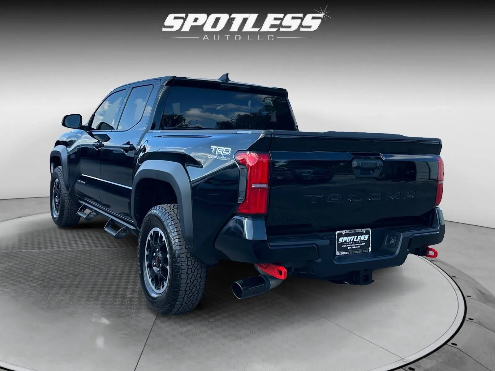 Toyota Tacoma photo 5