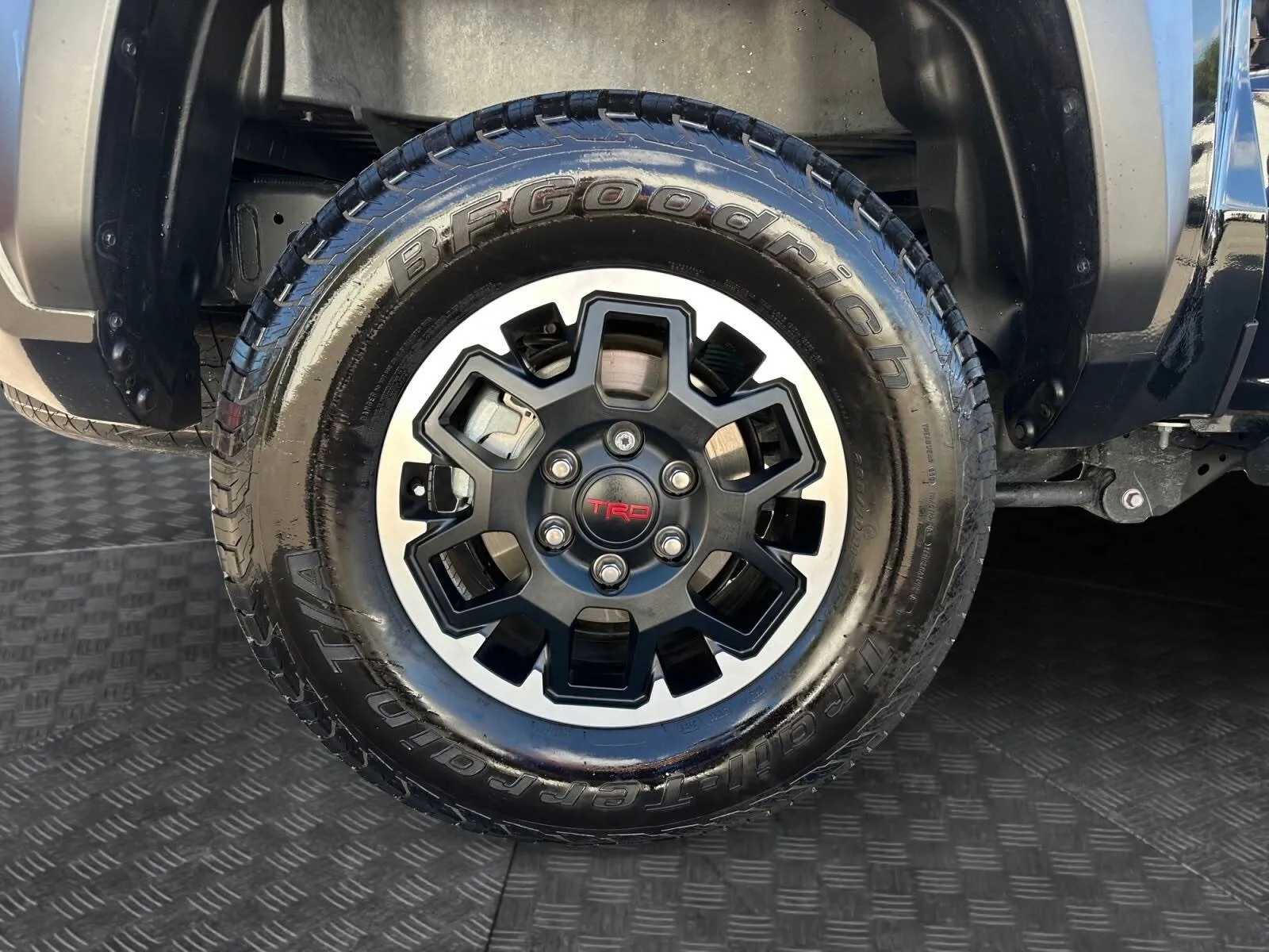 Toyota Tacoma photo 15