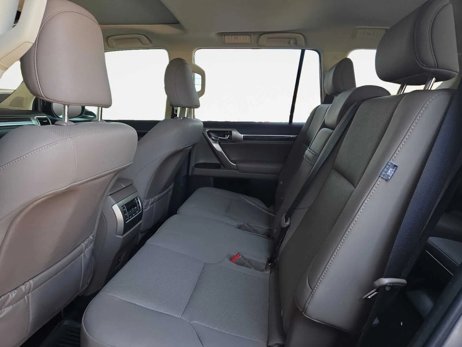 Lexus GX photo 24