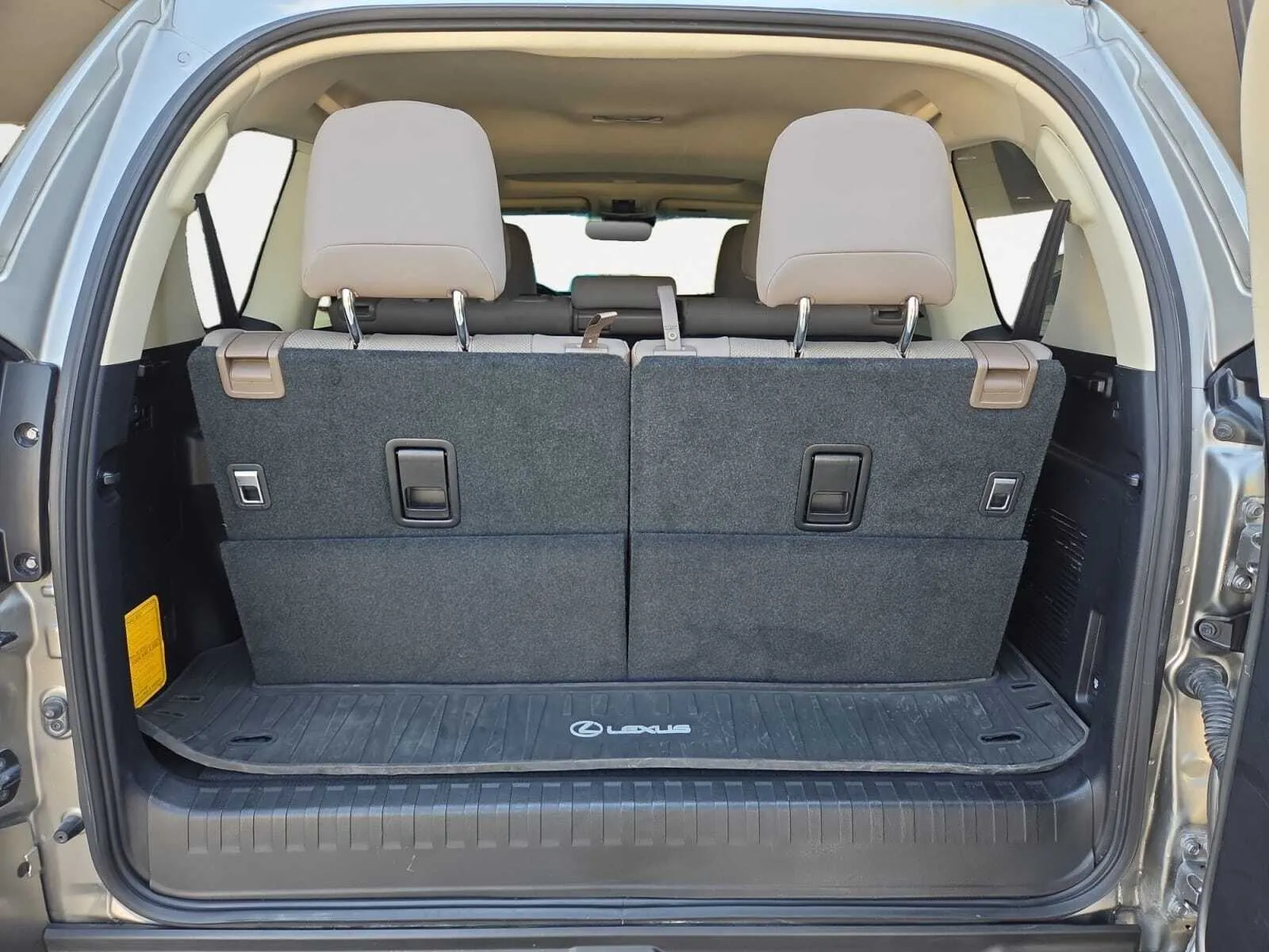 Lexus GX photo 27