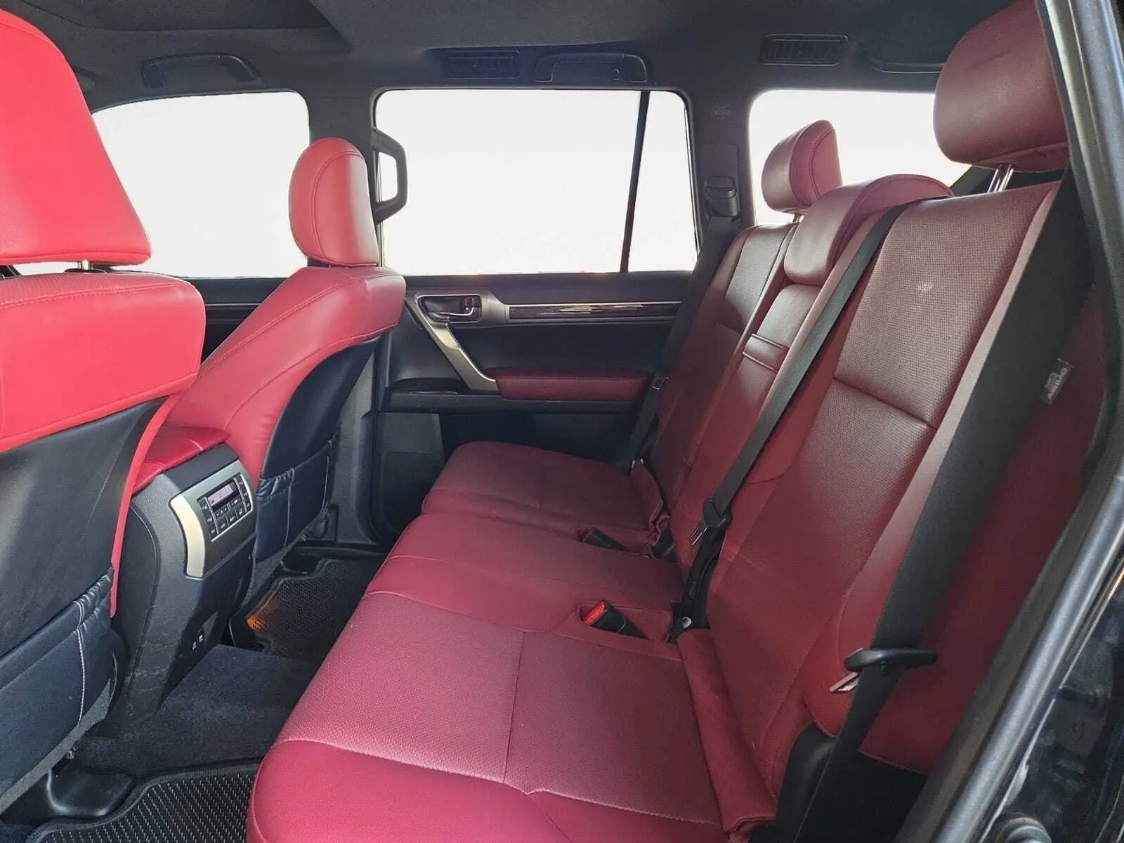 Lexus GX photo 22