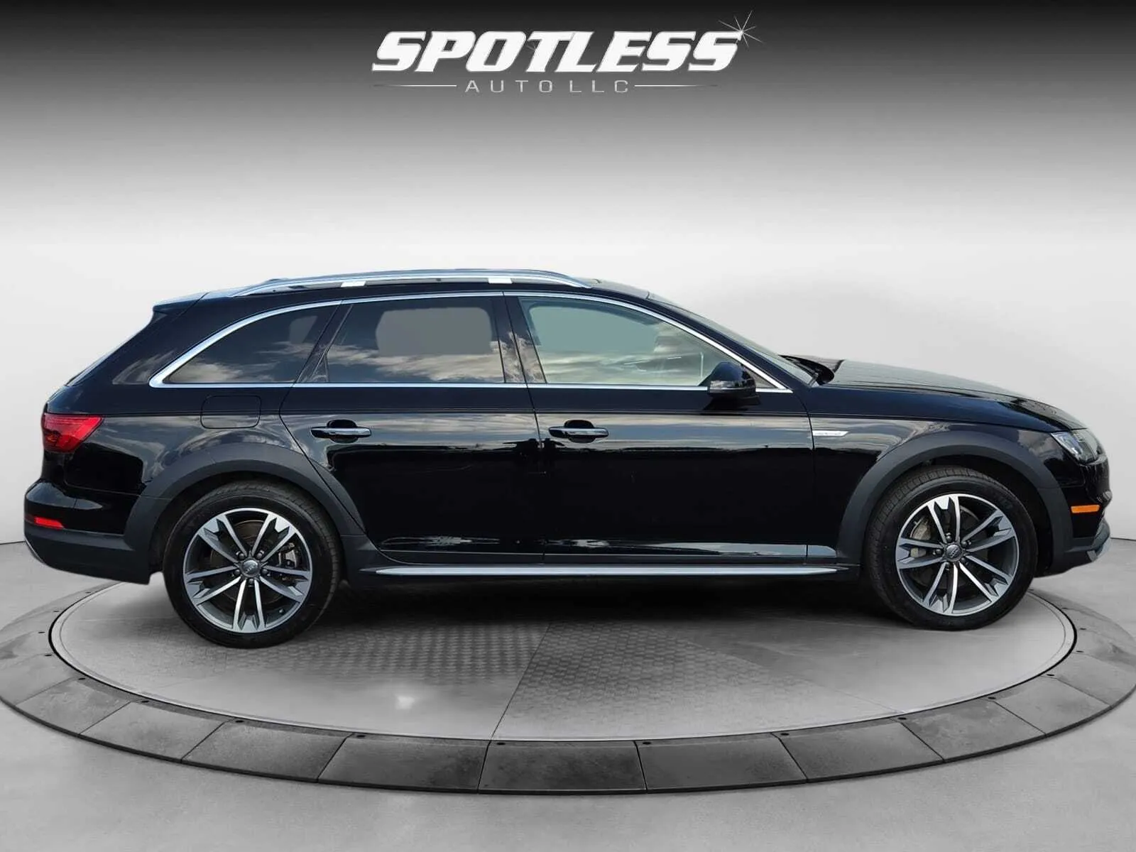 Audi A4 allroad photo 8