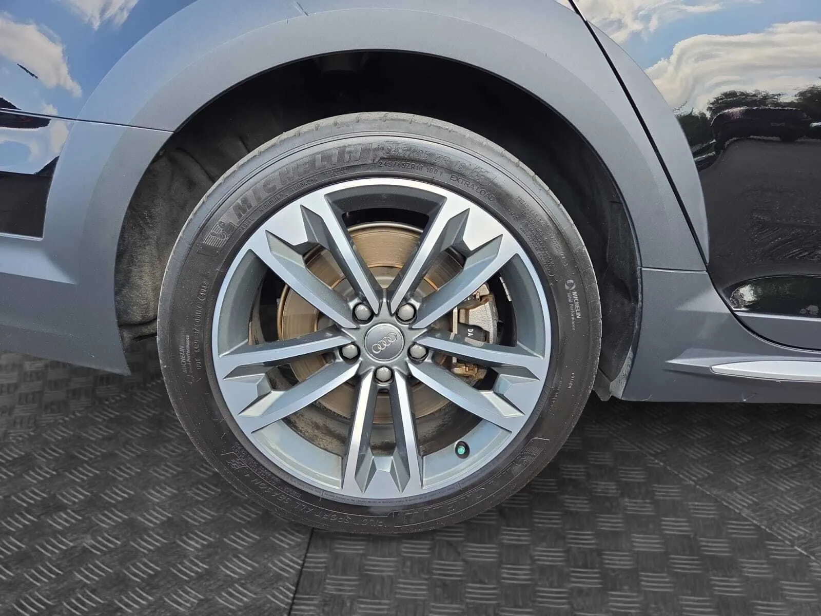 Audi A4 allroad photo 14