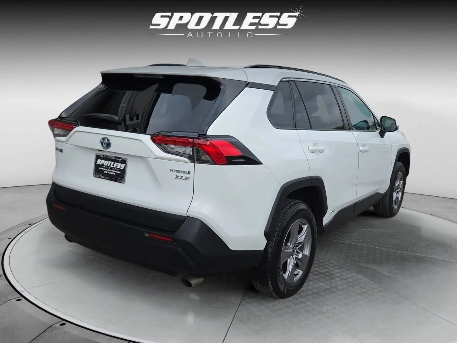 Toyota RAV4 photo 7