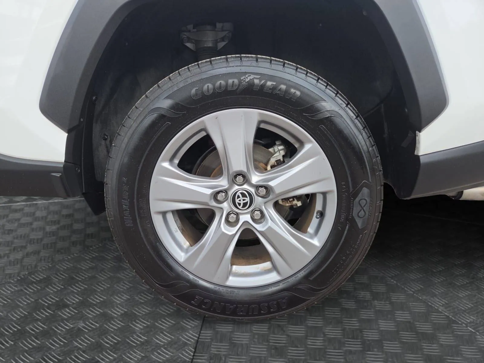 Toyota RAV4 photo 14