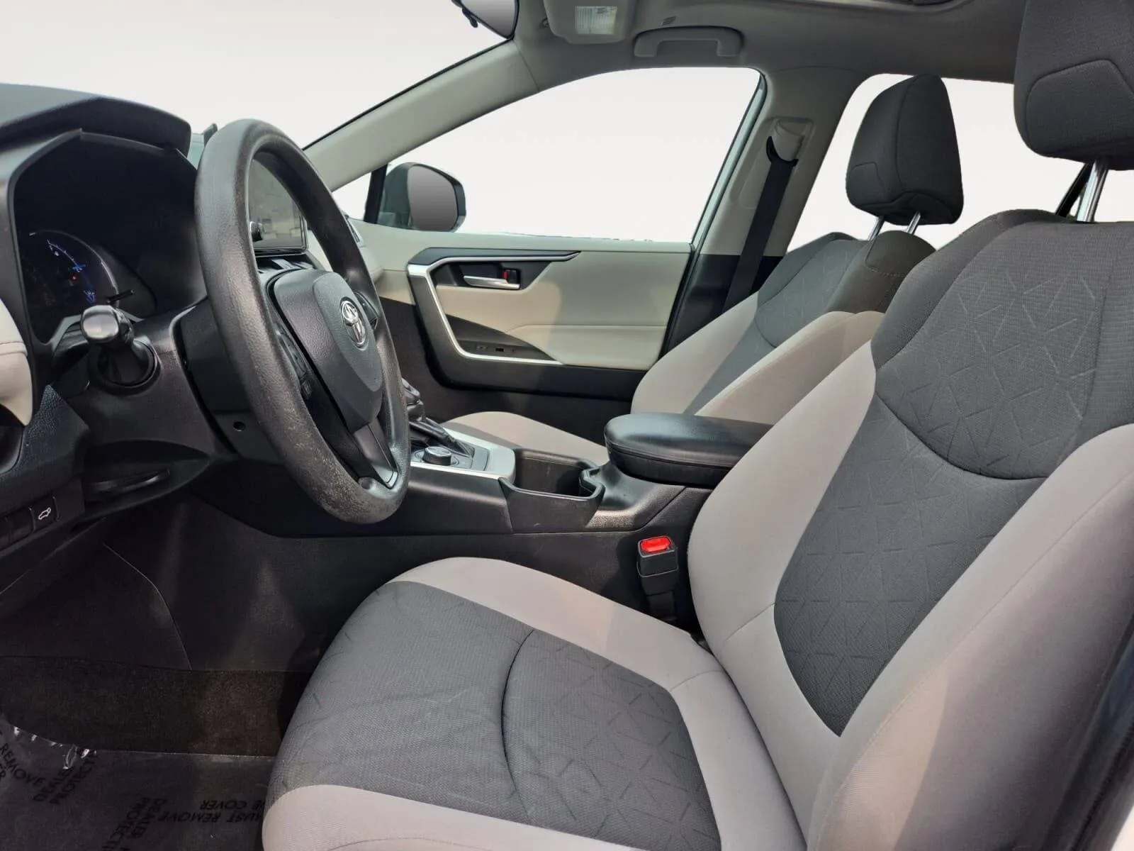 Toyota RAV4 photo 19