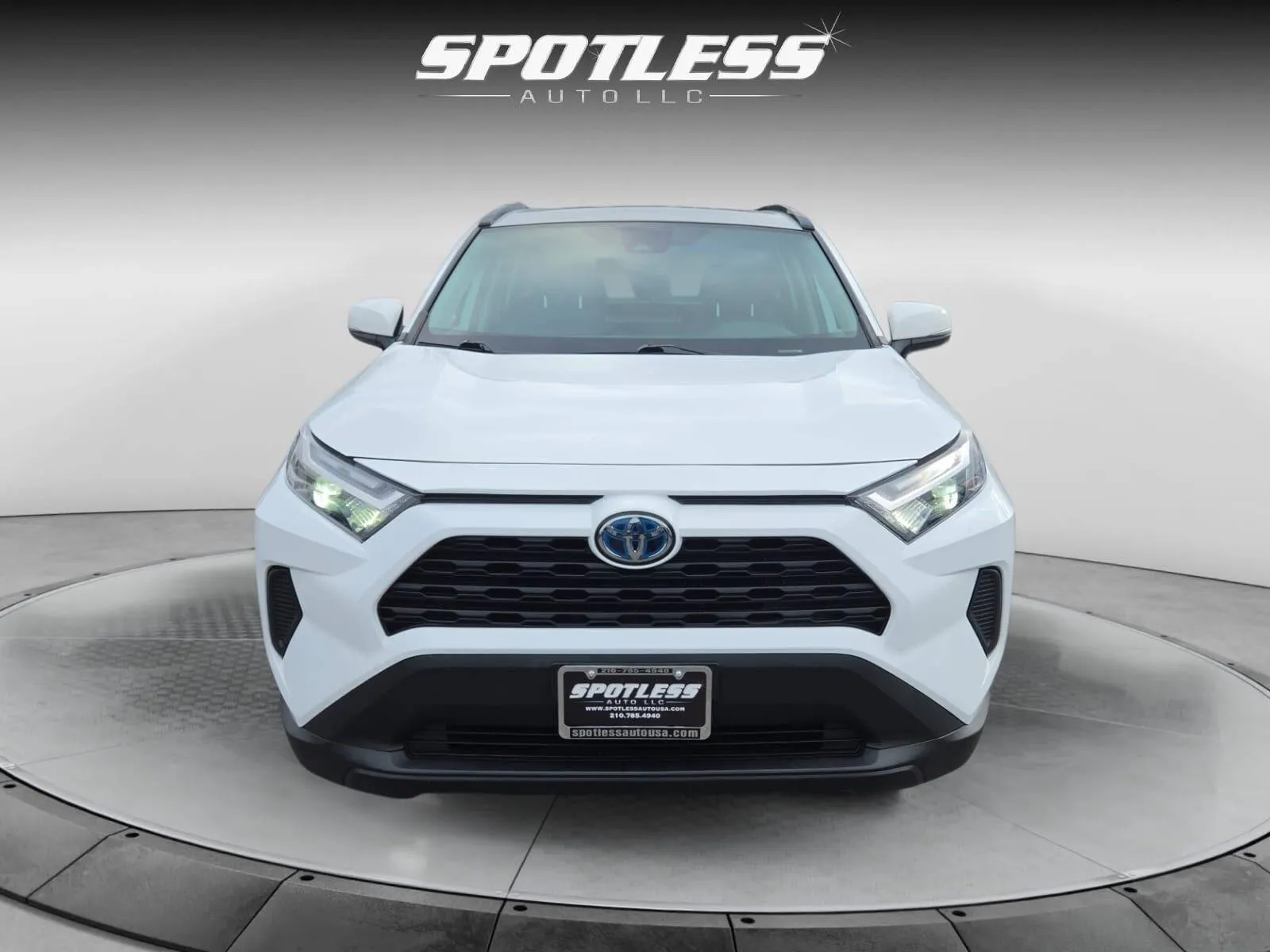 Toyota RAV4 photo 10