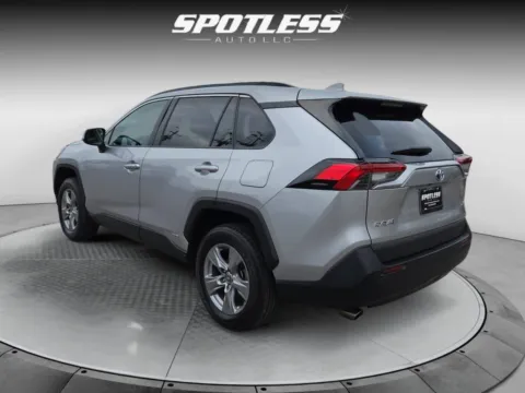 More photos of 2022 Toyota RAV4 Hybrid XLE at Spotless Auto I-10, TX