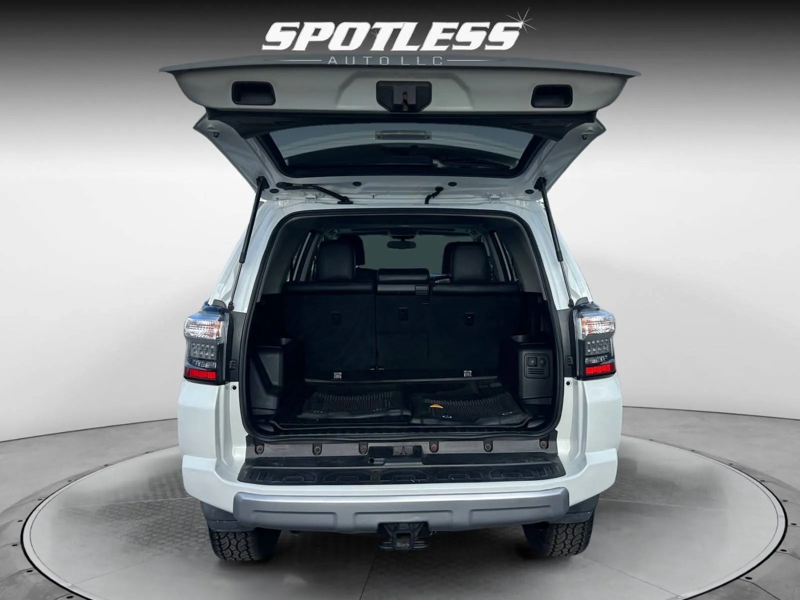 Toyota 4Runner photo 26