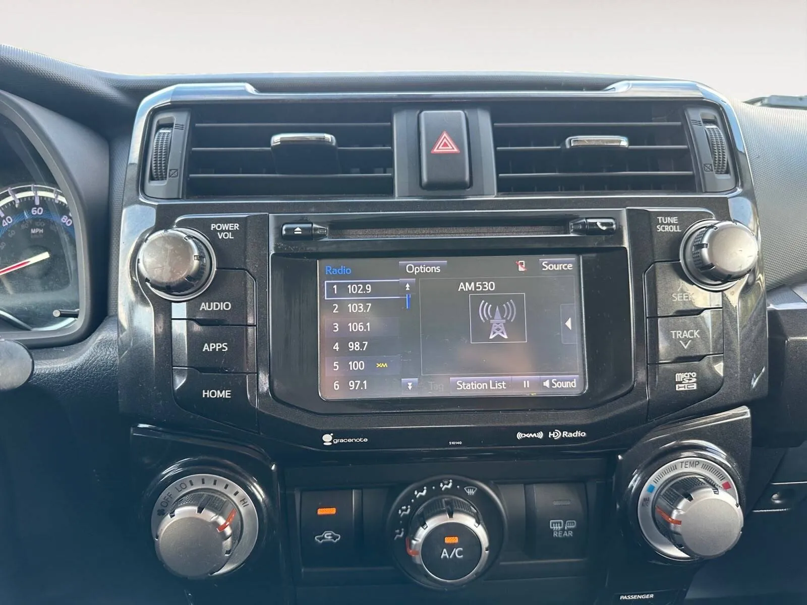 Toyota 4Runner photo 25
