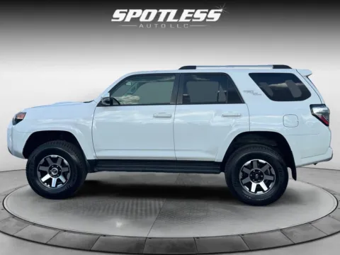 More photos of 2018 Toyota 4Runner TRD Off-Road Premium at Spotless Auto I-10, TX