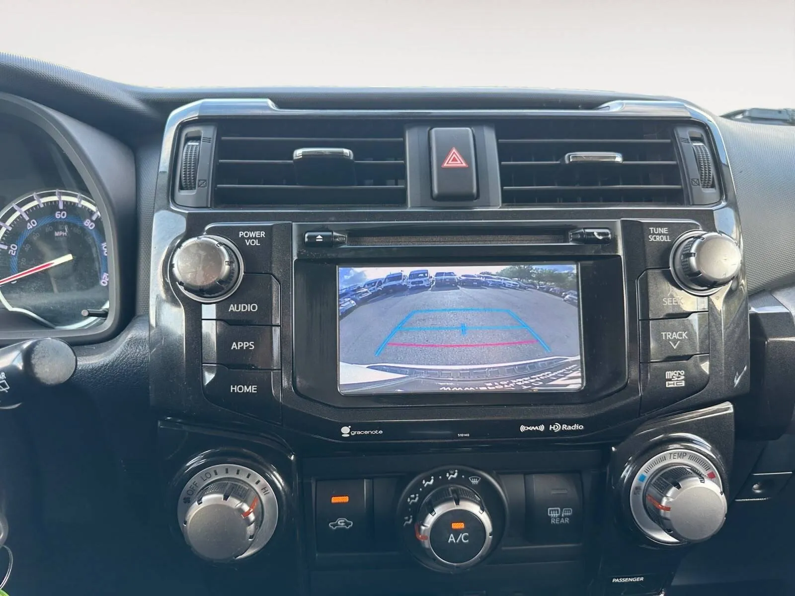 Toyota 4Runner photo 27