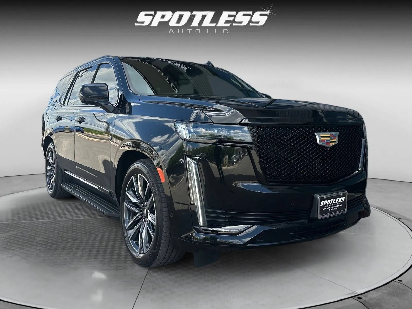 Cadillac Escalade photo 9