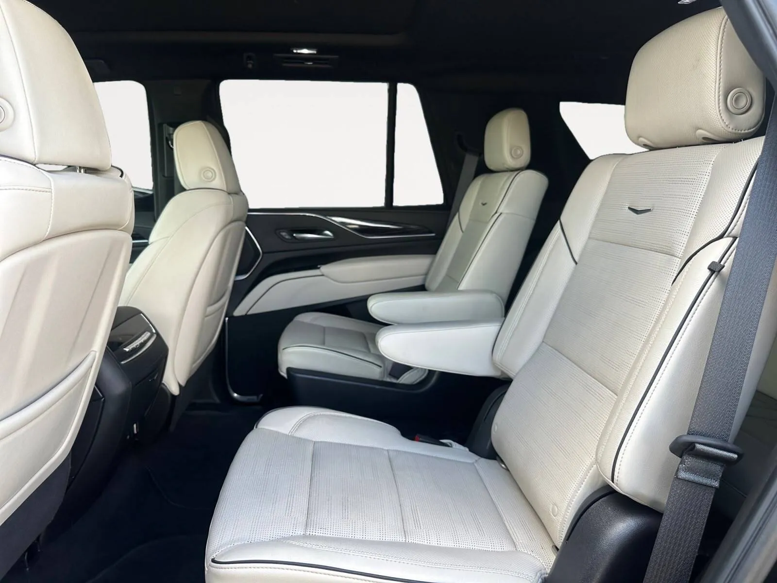 Cadillac Escalade photo 22