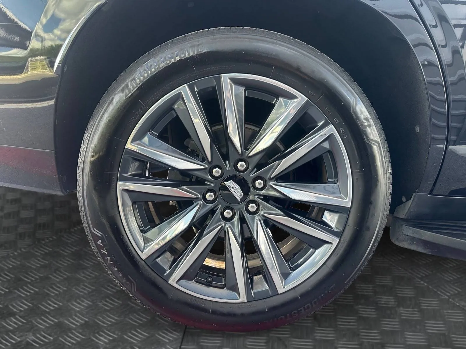Cadillac Escalade photo 15