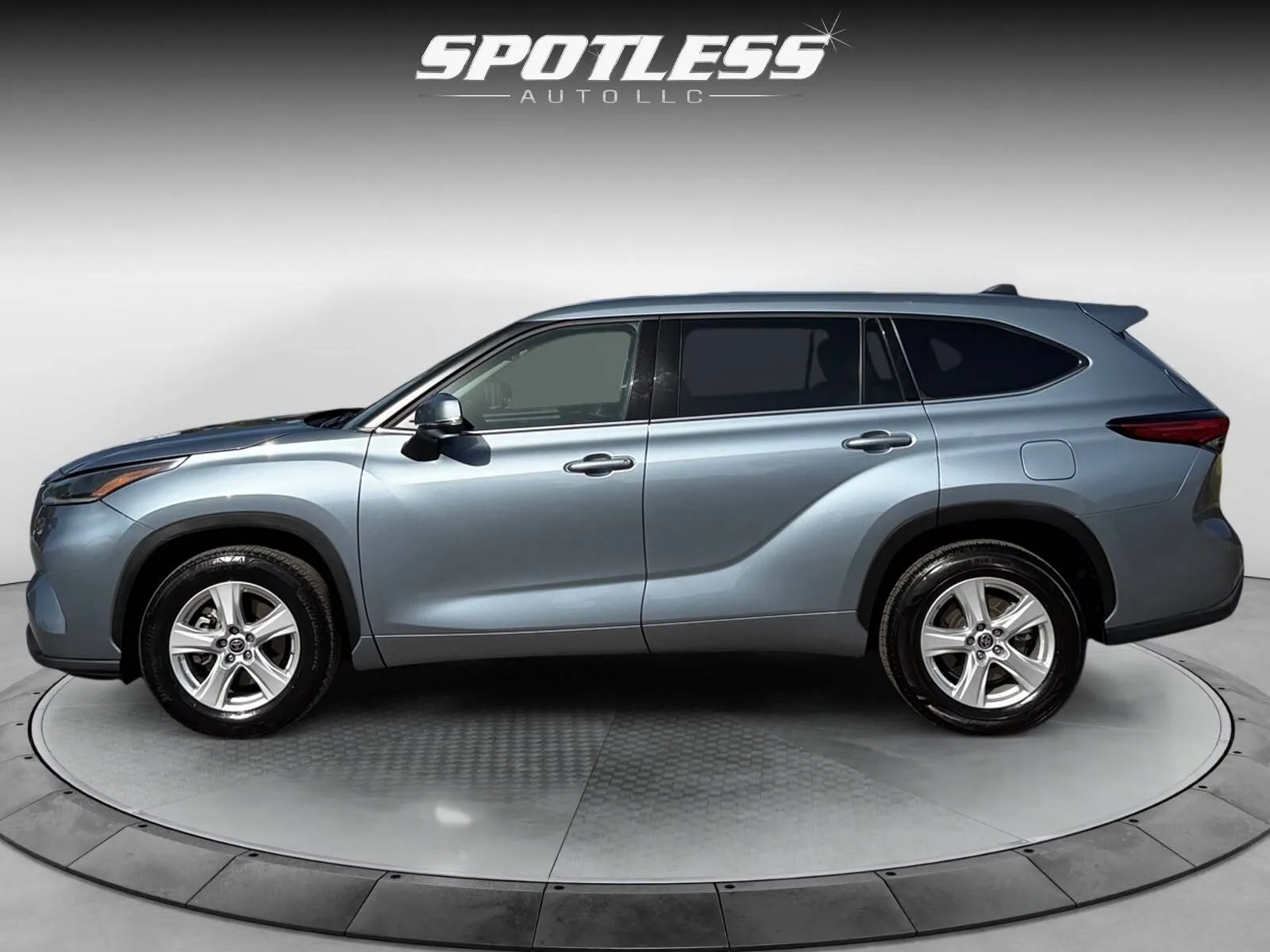 Toyota Highlander photo 4