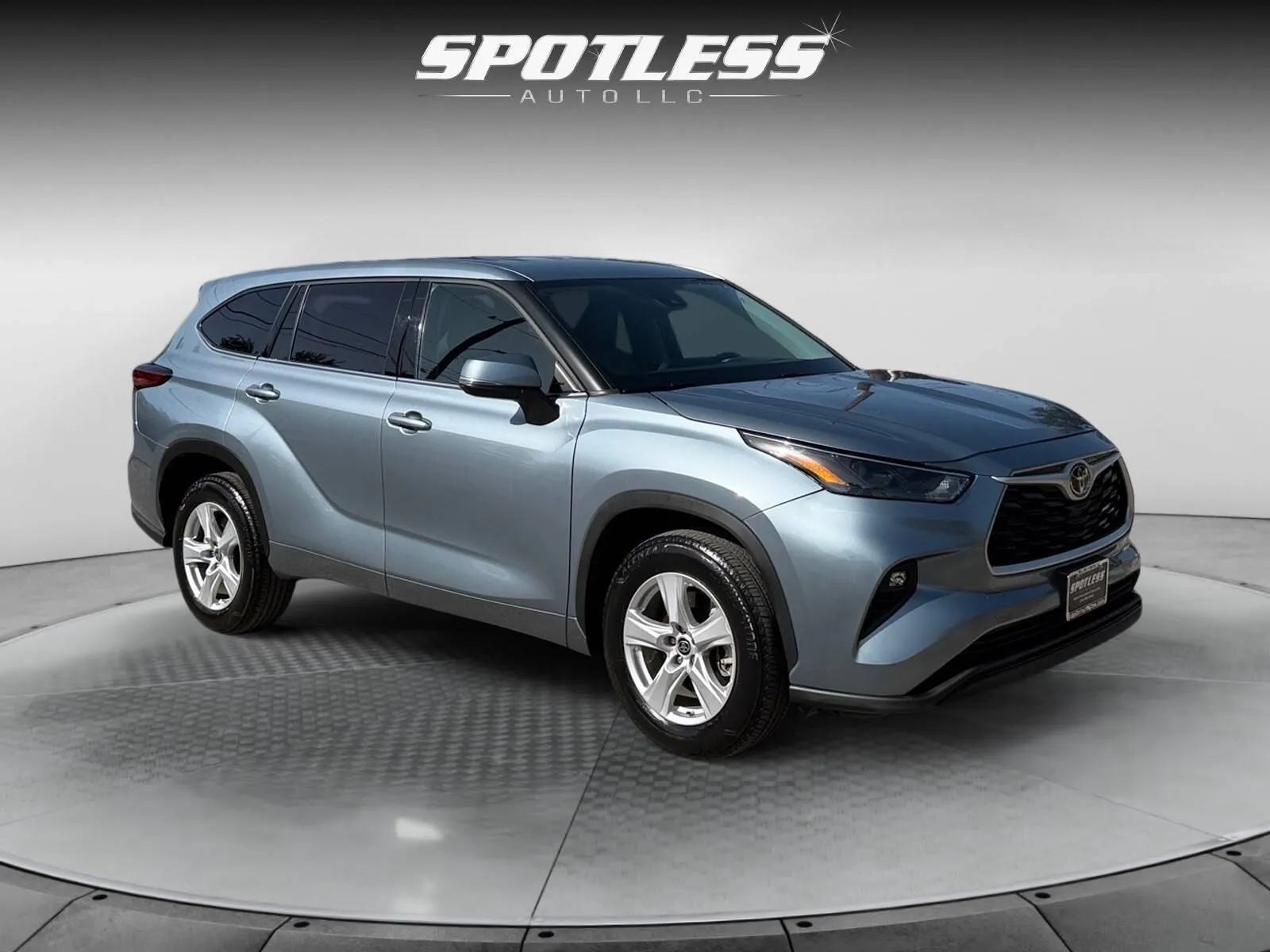 Toyota Highlander photo 9