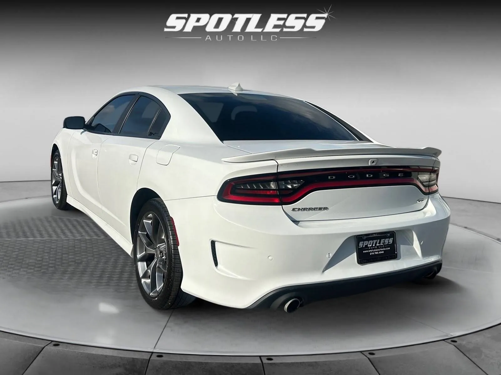 Dodge Charger photo 5