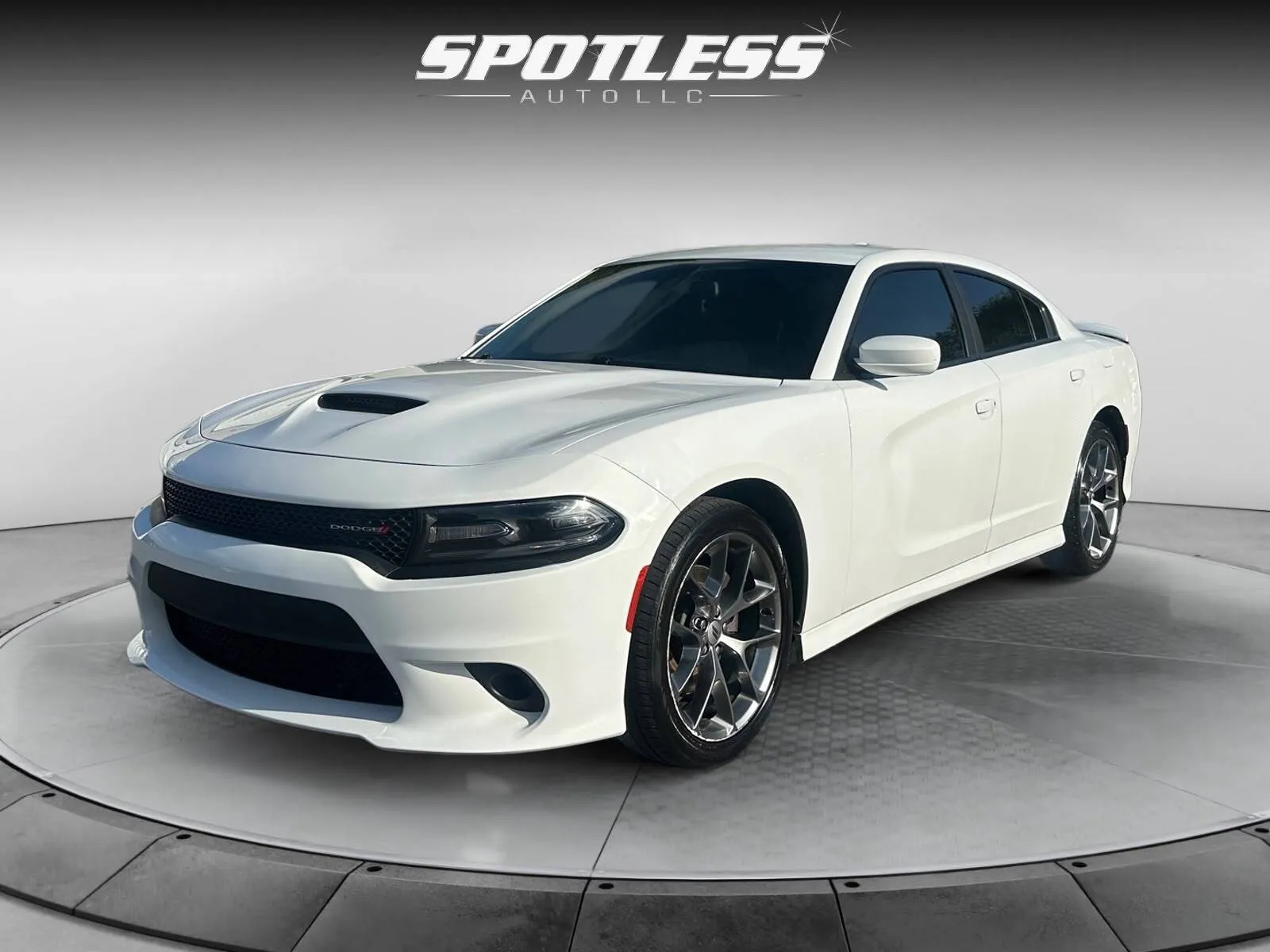 Dodge Charger photo 3